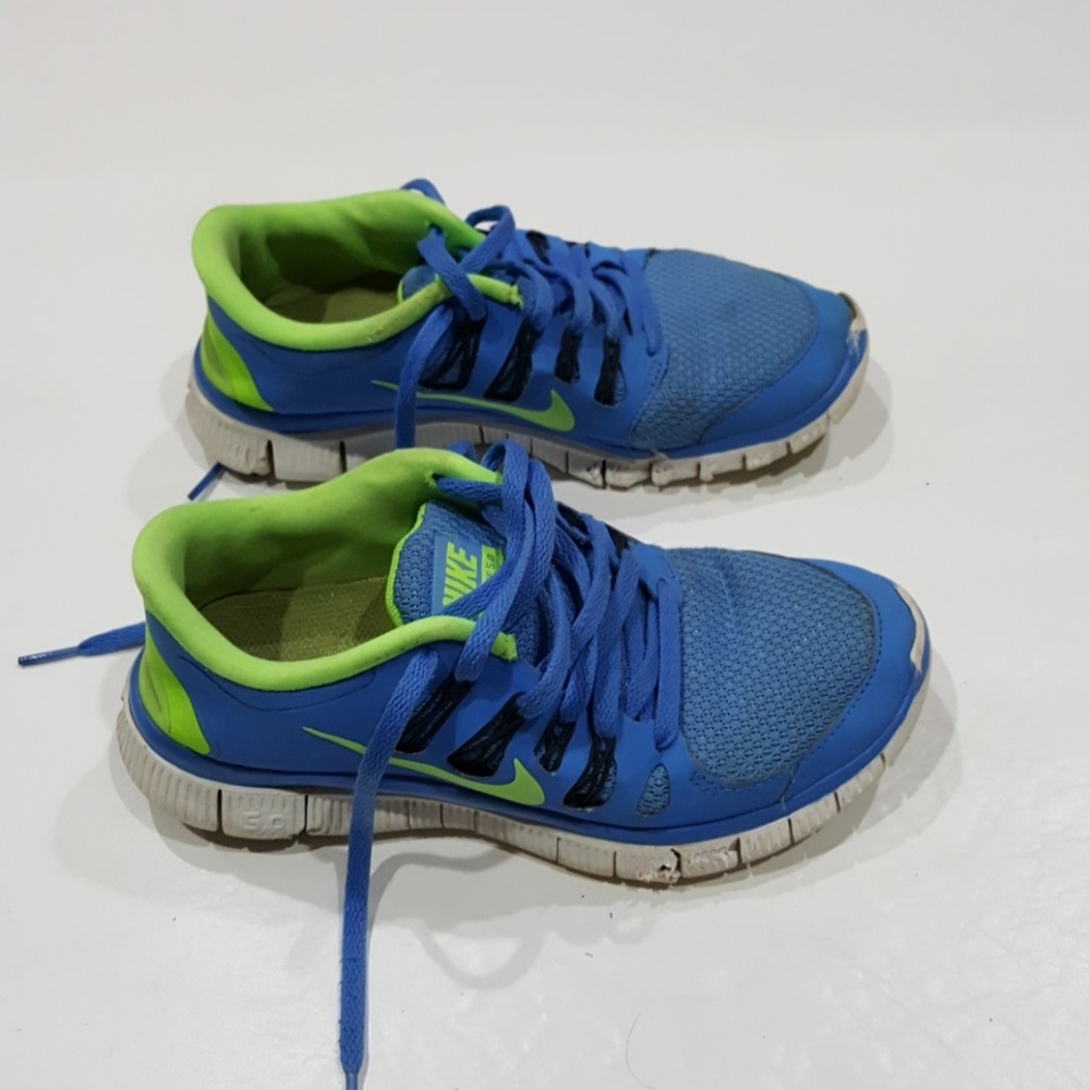 Nike women's shoes size 7